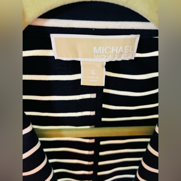 Michael Kors Blazer, size 4 - Picture 3 of 3